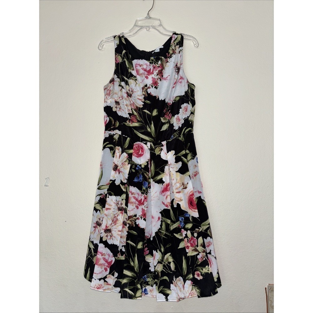 New York & Co Dress Women's Small Black Floral A-Line Sleeveless Pleated